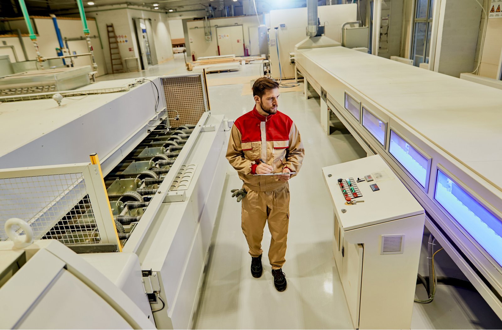 Case Study: improved safety and productivity. Noise reduction of 6.1 dB at a wood processing plant